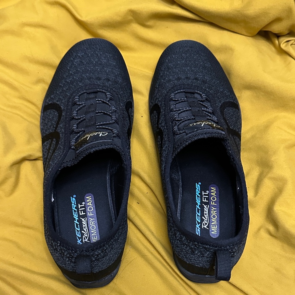 Skechers Women’s Black Knit Athletic Shoes